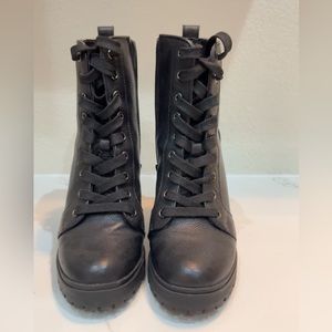 Steve Madden Lace-Up Heel Boots 🖤